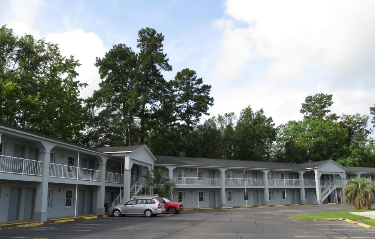 Travelodge By Wyndham Walterboro Exterior photo
