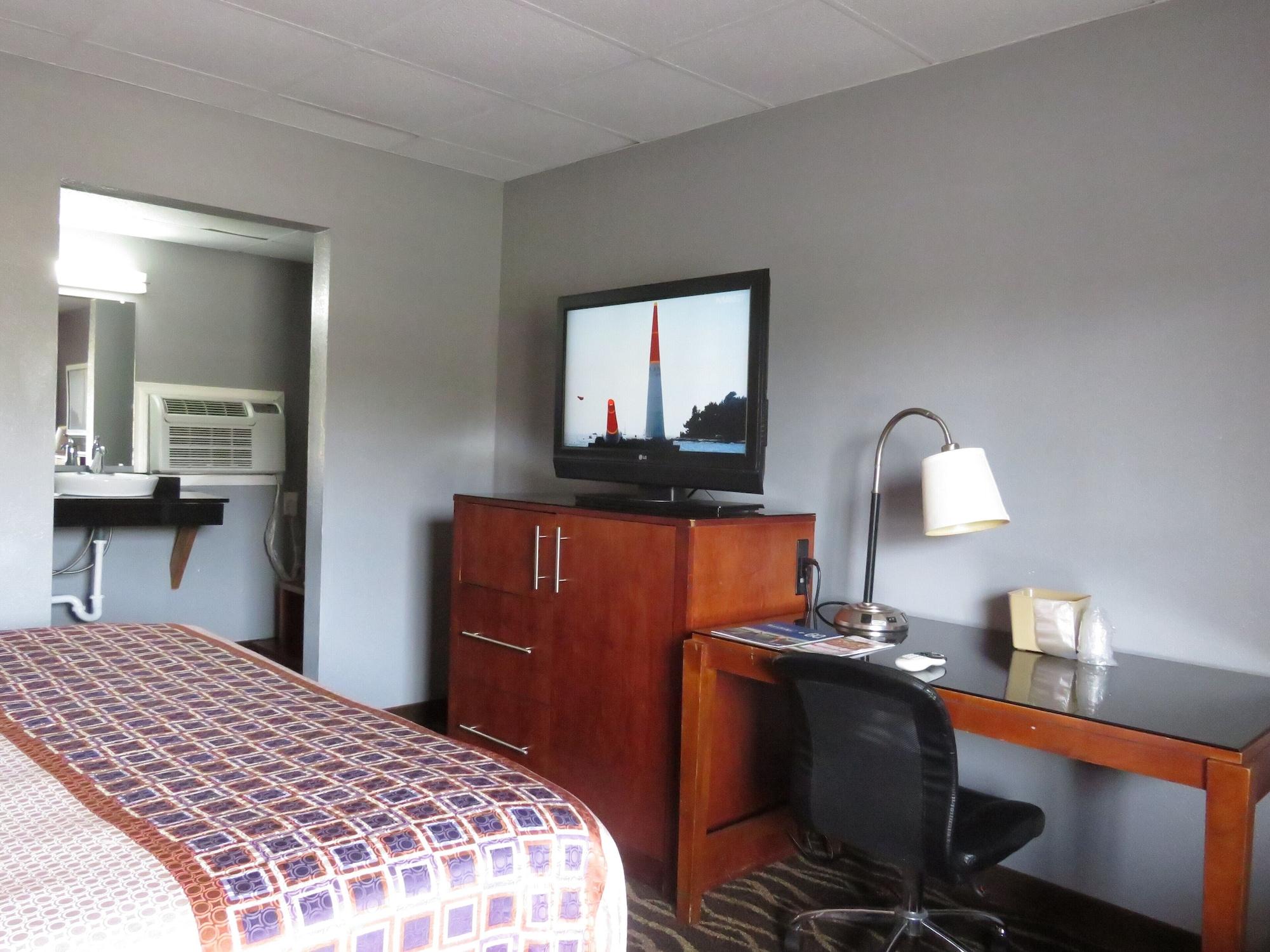 Travelodge By Wyndham Walterboro Exterior photo